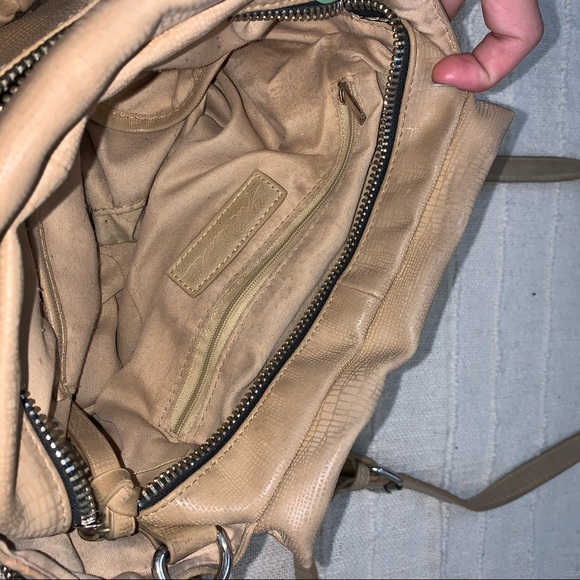 Free people tan crossbody bag 💛 - Picture 3 of 3